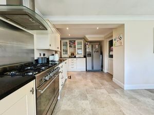 Photo 21- click for photo gallery